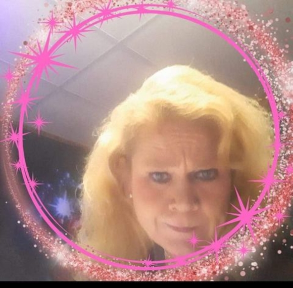 Meet your Posher, Camille - Picture 1 of 1